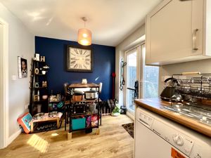 Dining Kitchen- click for photo gallery